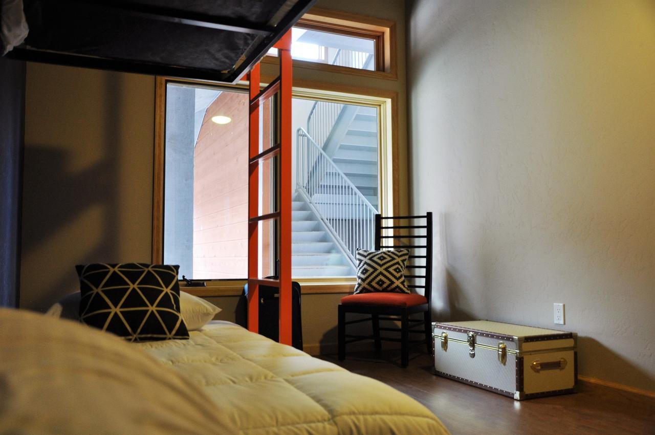 The Bunkhouse Hostel Minturn ภายนอก รูปภาพ