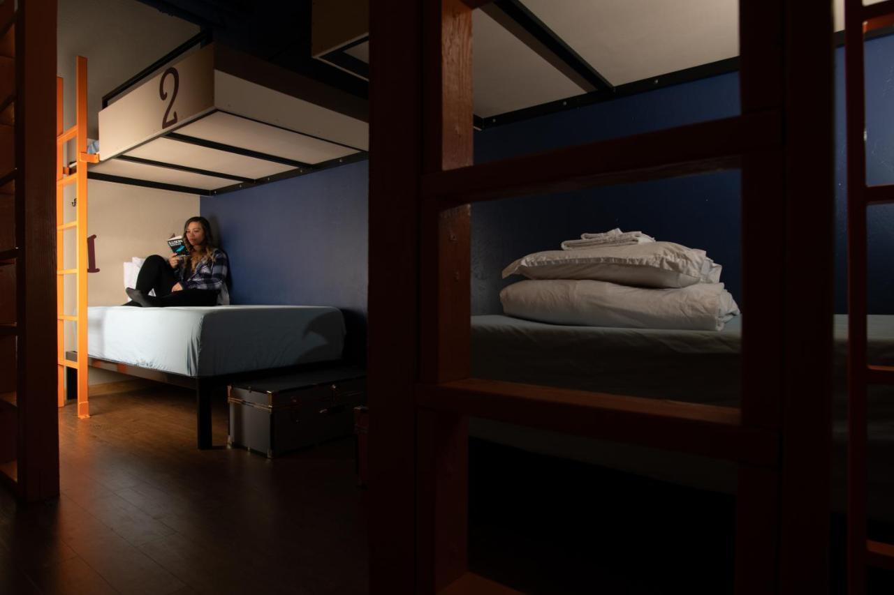 The Bunkhouse Hostel Minturn ภายนอก รูปภาพ