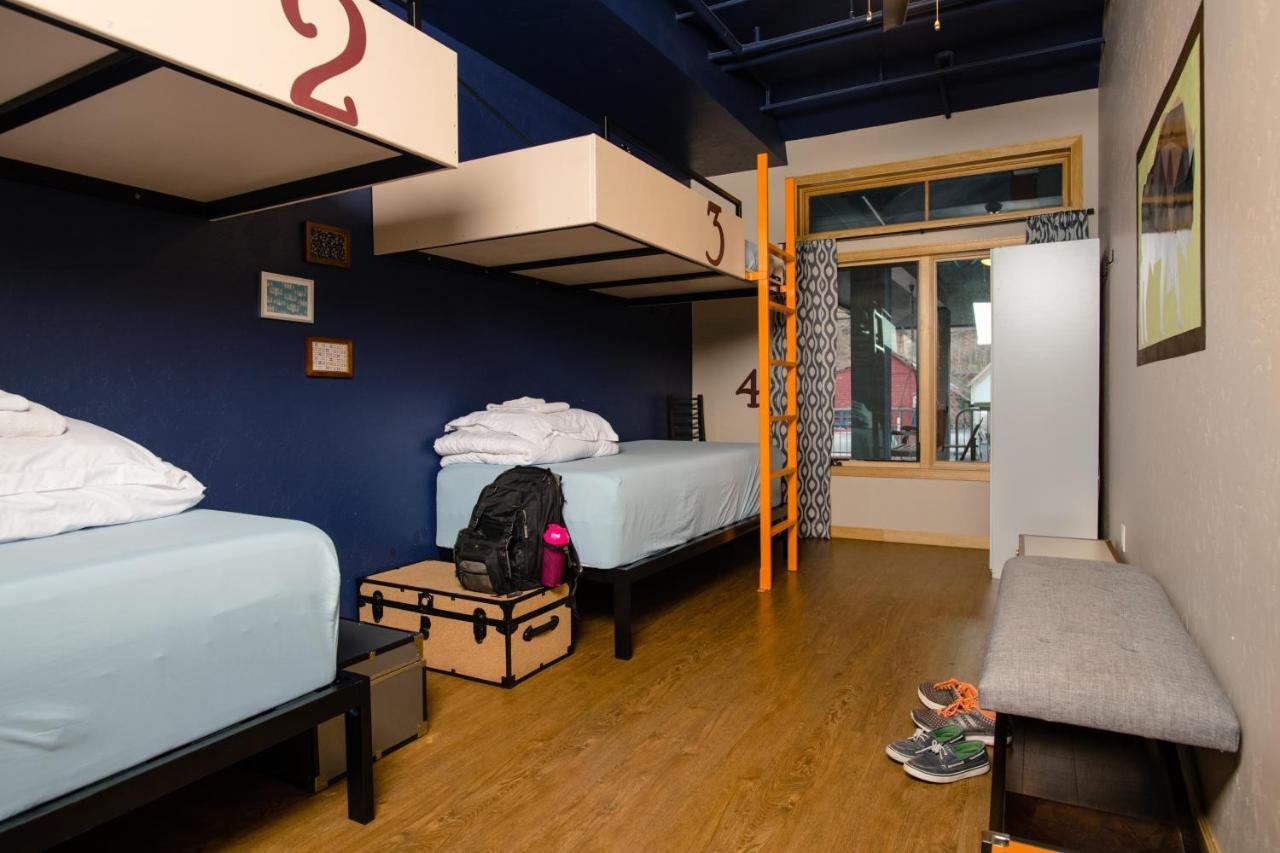 The Bunkhouse Hostel Minturn ภายนอก รูปภาพ