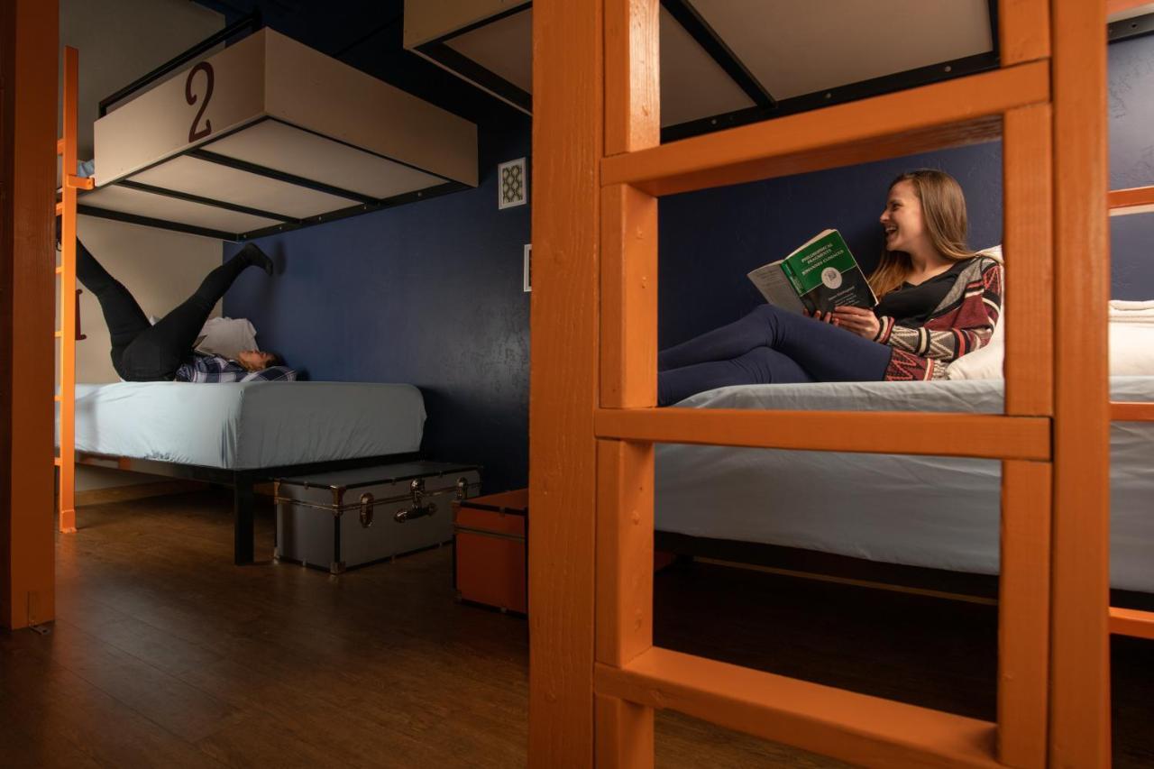 The Bunkhouse Hostel Minturn ภายนอก รูปภาพ