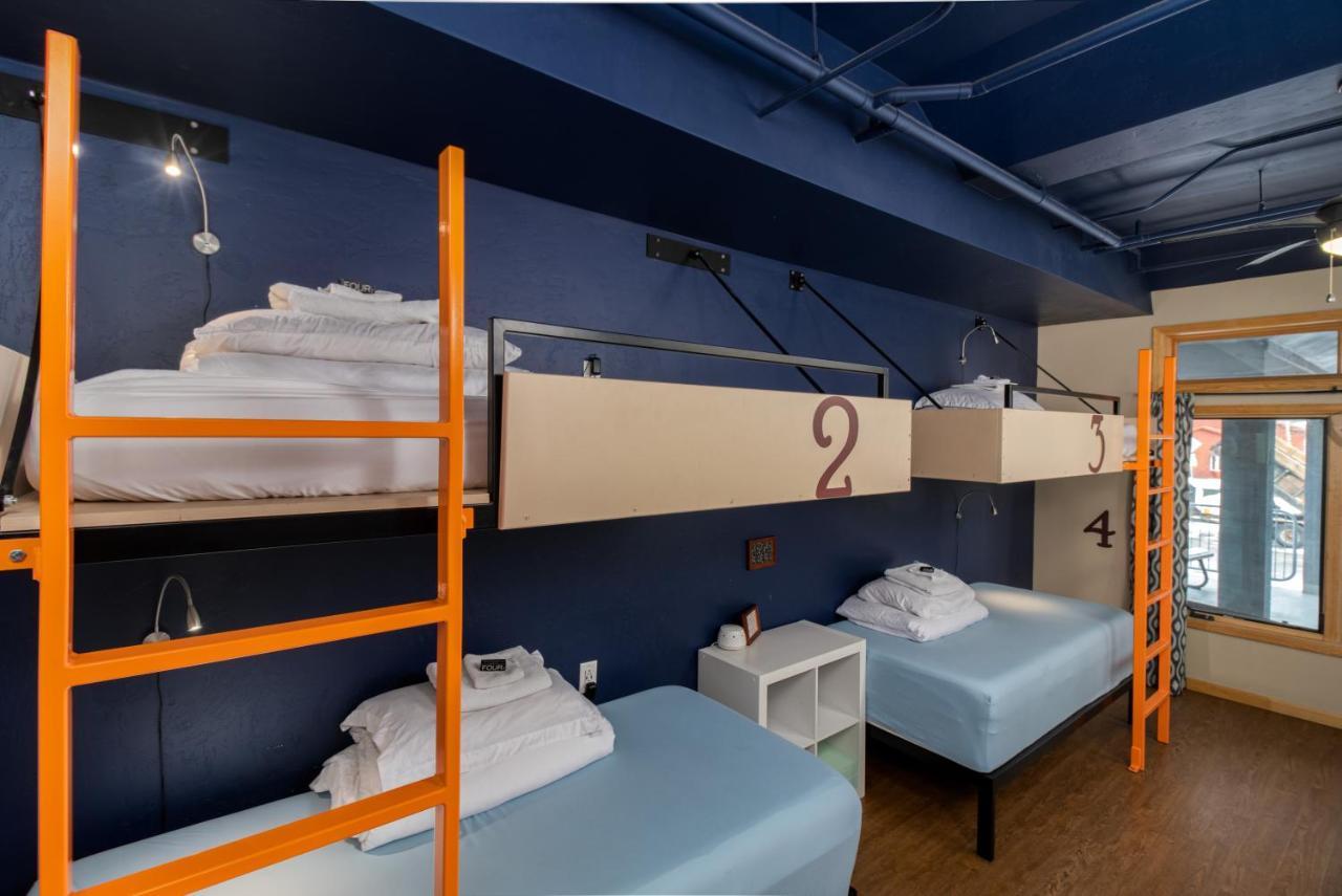 The Bunkhouse Hostel Minturn ภายนอก รูปภาพ