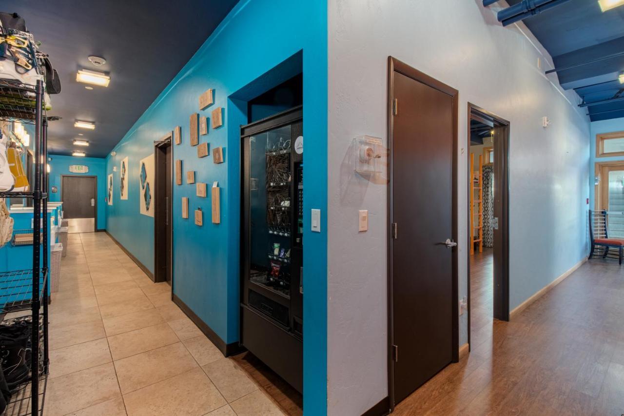 The Bunkhouse Hostel Minturn ภายนอก รูปภาพ